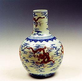 《街霸6》Switc2实体版采用限期DLC兑换码引发争议